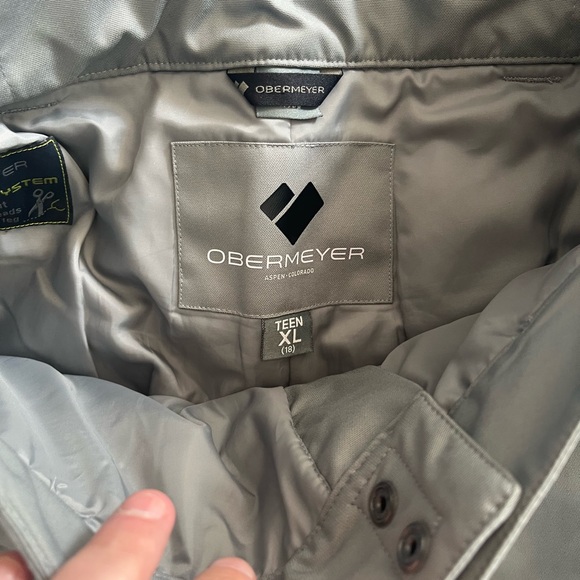 Obermeyer ski suit for teenager. - Picture 2 of 5